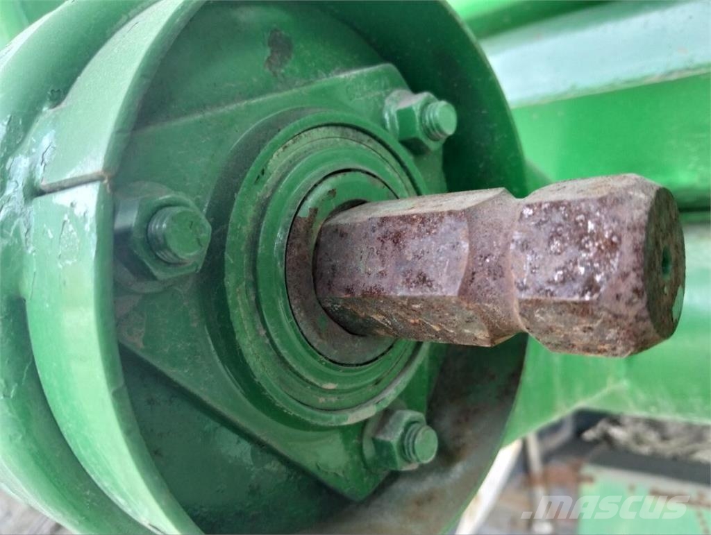 John Deere Жатка зернова John Deere 625R Erntevorsätze