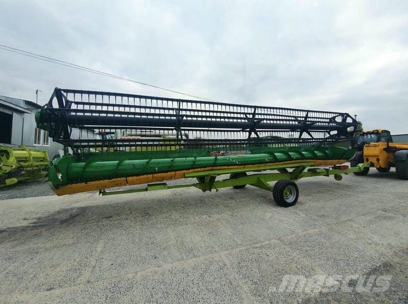 John Deere Жатка John Deere 930F (1997) Ceifeiras debulhadoras compactas
