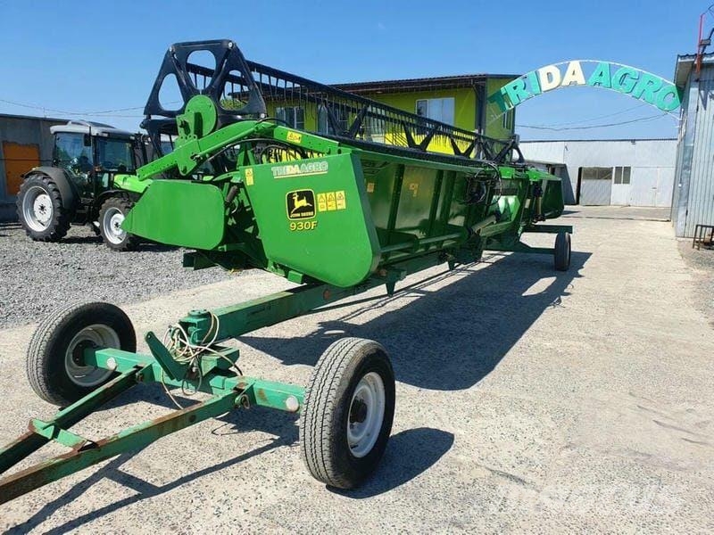 John Deere Жниварка JOHN DEERE 930F (1999) Ceifeiras debulhadoras compactas