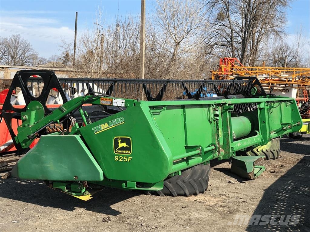 John Deere Жниварка John Deere 925F Erntevorsätze