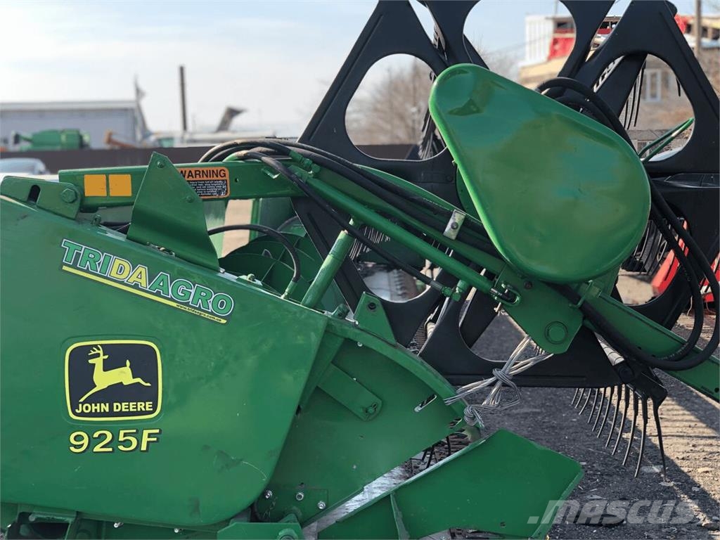 John Deere Жниварка John Deere 925F Erntevorsätze