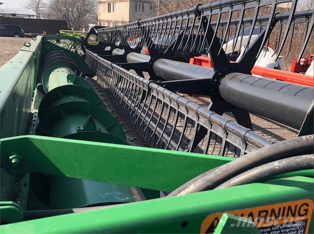 John Deere Жниварка John Deere 925F Erntevorsätze