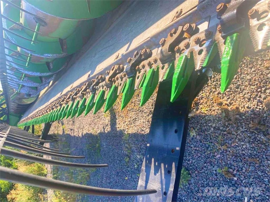 John Deere Жниварка John Deere 635F Erntevorsätze