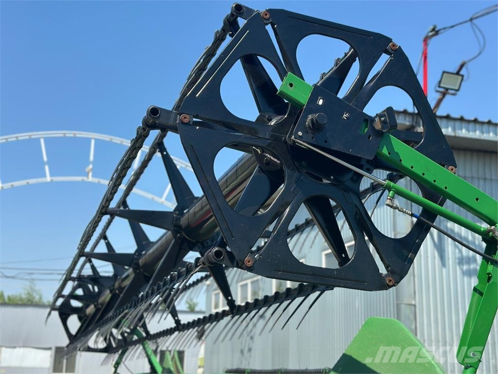 John Deere Жниварка John Deere 625F HydraFlex Erntevorsätze