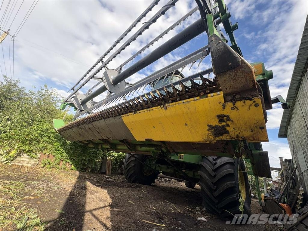 John Deere Жниварка зернова John Deere 915Flex Жатки