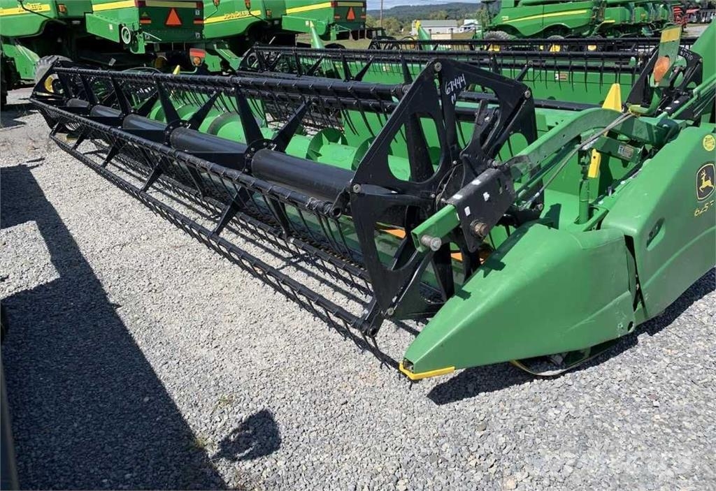 John Deere Жниварка зернова John Deere 625F Combine capete pentru culegatoare