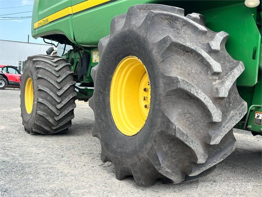 John Deere Комбайн John Deere 9770 STS (2008) 联合收割机
