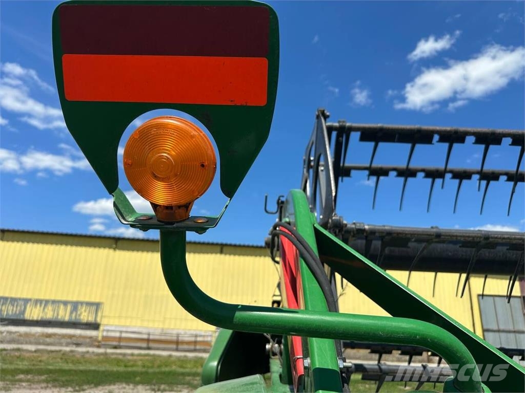 John Deere Комбайн John Deere S670i (2017) Комбайни