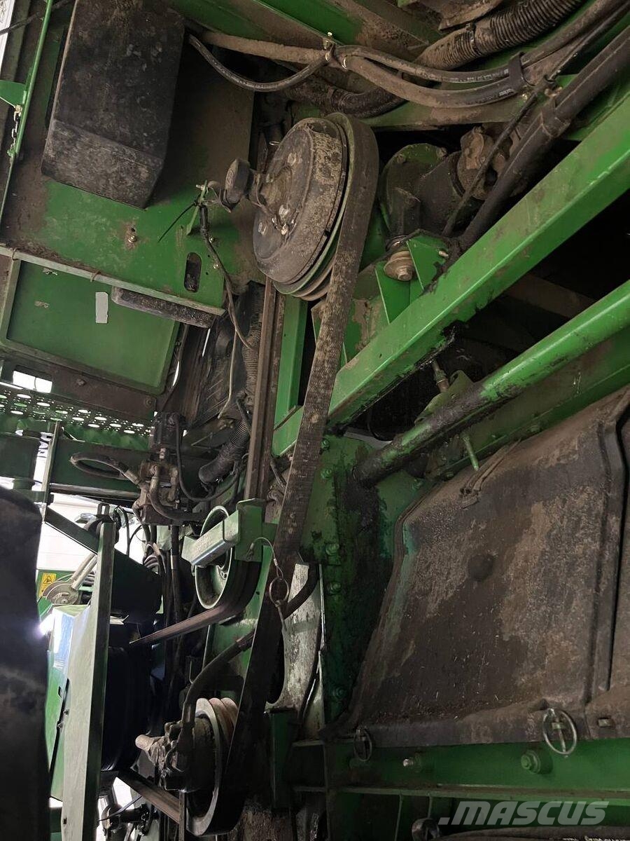 John Deere Комбайн John Deere 9880STS (2004) Kombajni