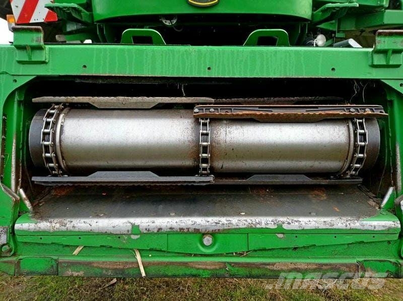 John Deere Комбайн John Deere S690i (2010) 联合收割机
