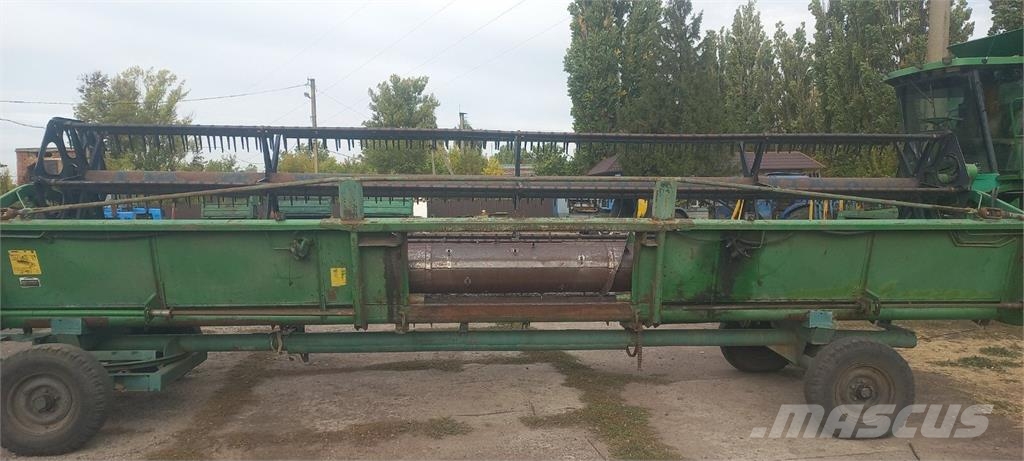 John Deere Комбайн John Deere 9500 (1996) 联合收割机