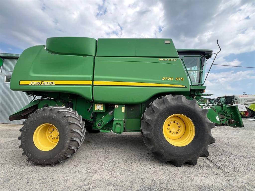 John Deere Комбайн John Deere 9770 STS (2008) 联合收割机