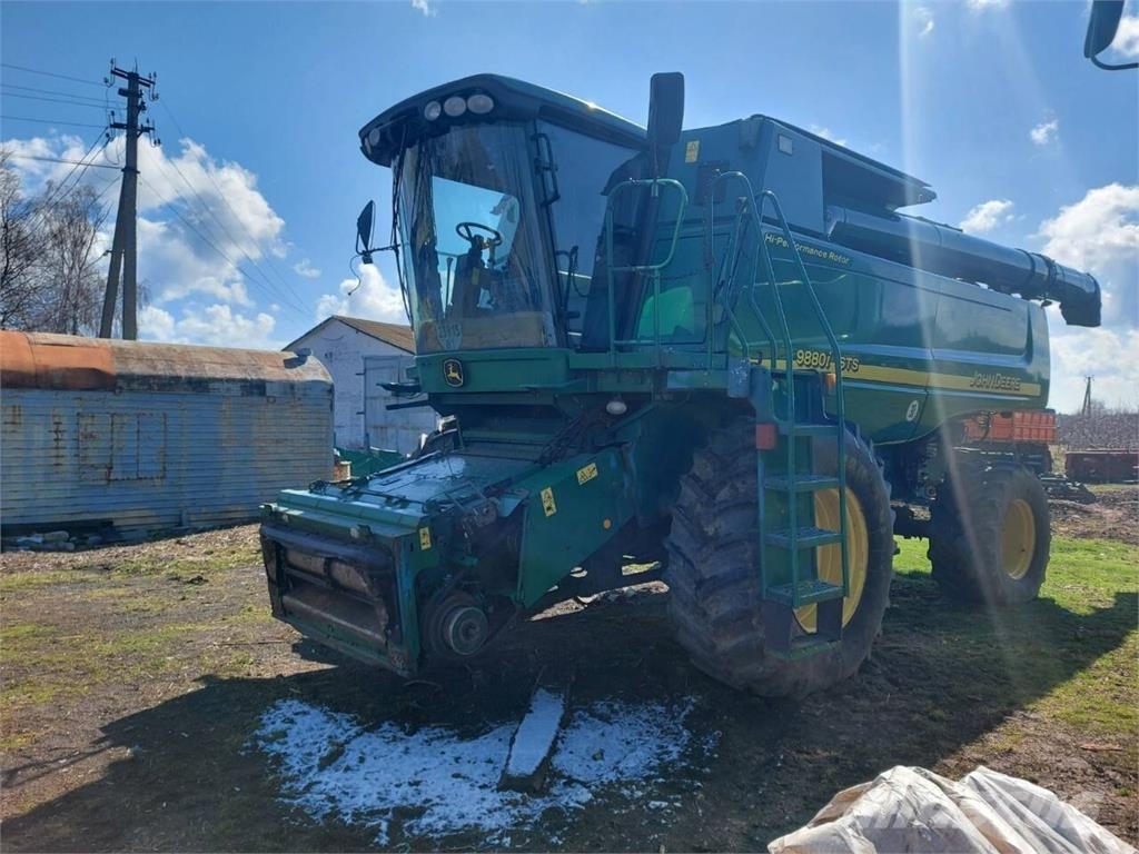 John Deere Комбайн John Deere 9880i STS (2007) 联合收割机