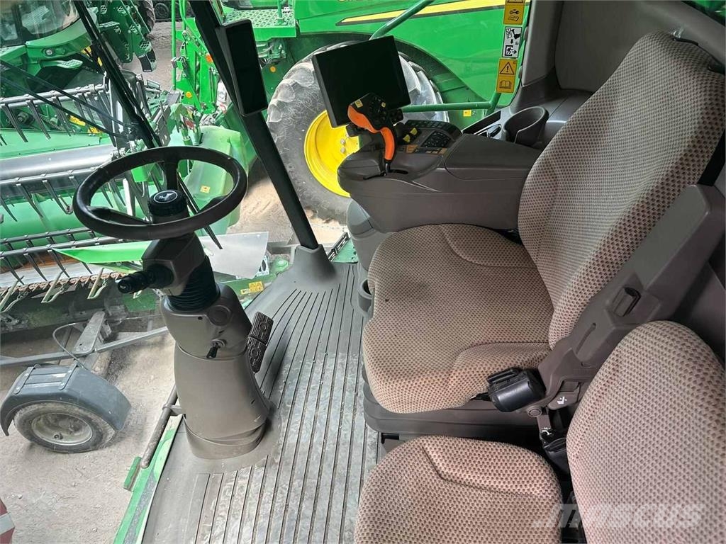 John Deere Комбайн John Deere S780 (2022) 联合收割机