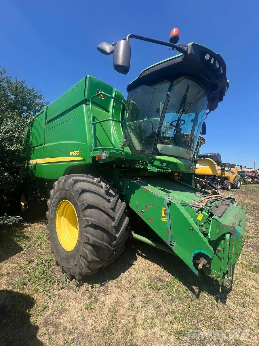 John Deere Комбайн John Deere W650i (2012) 联合收割机