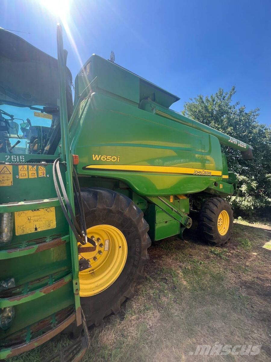 John Deere Комбайн John Deere W650i (2012) 联合收割机