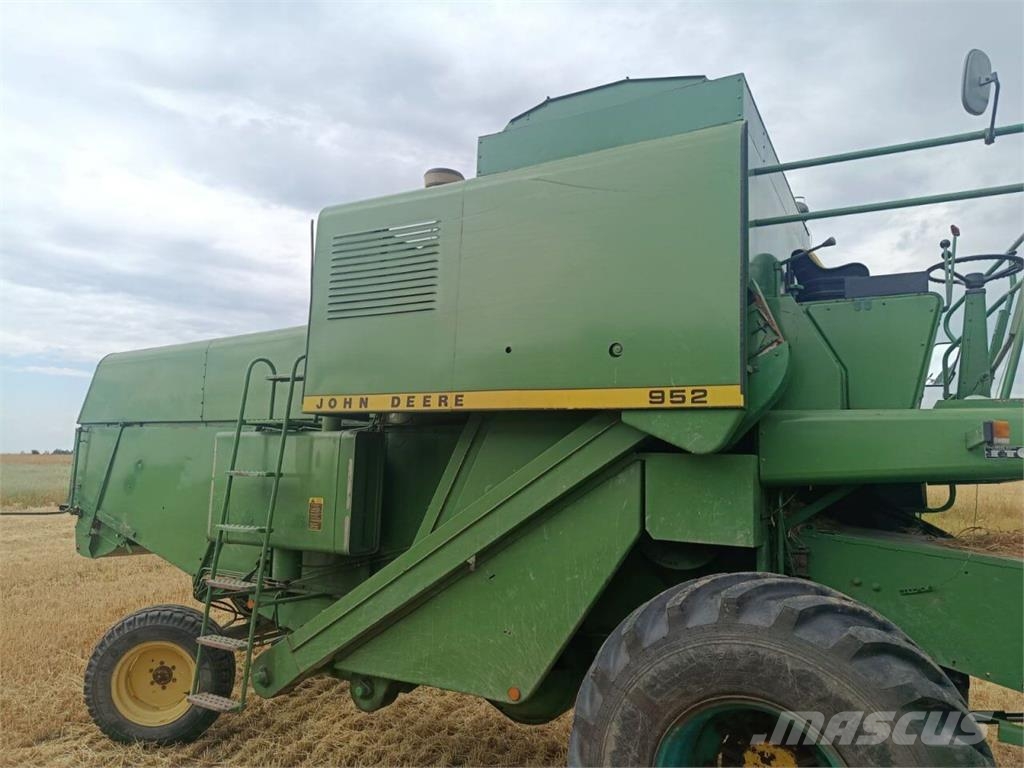 John Deere Комбайн John Deere 952 (1983) Kombajni
