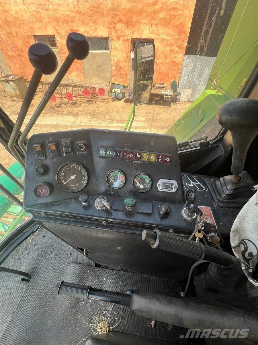 John Deere Комбайн John Deere 1075 Kombajni
