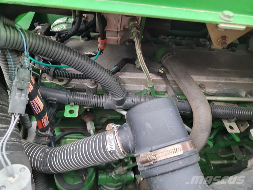 John Deere Комбайн John Deere W660 (2009) Kombajni