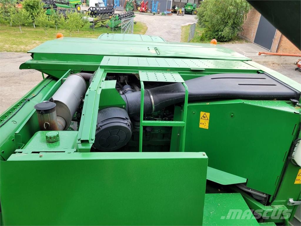 John Deere Комбайн John Deere W660 (2009) Kombajni