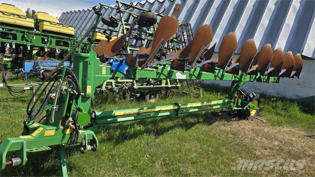 John Deere Плуг John Deere 3810 (2015) Реверсивні плуги