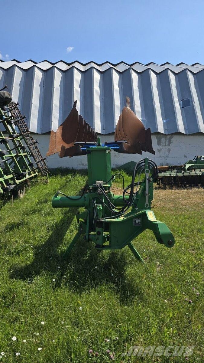 John Deere Плуг John Deere 3810 (2015) Реверсивні плуги