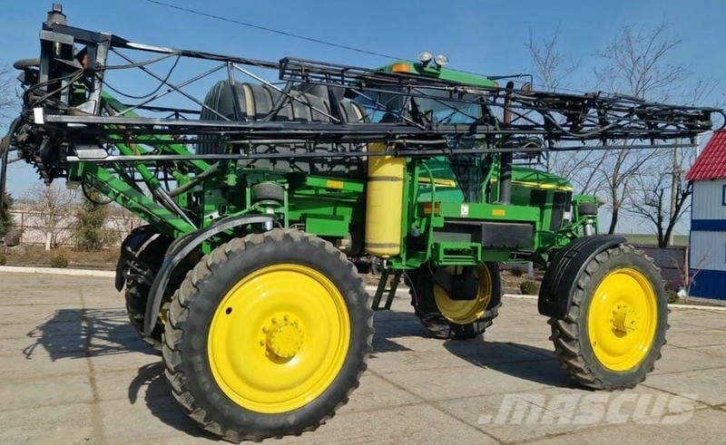 John Deere Самохідний обприскувач John Deere 4710 (2004) Pulverizadores Automotrizes