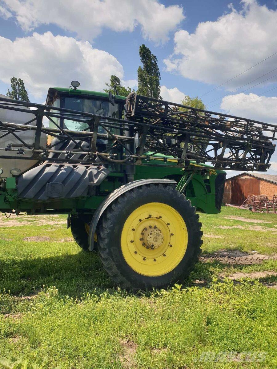 John Deere Самохідний обприскувач John Deere 4930 (2011) Pulverizadores Automotrizes