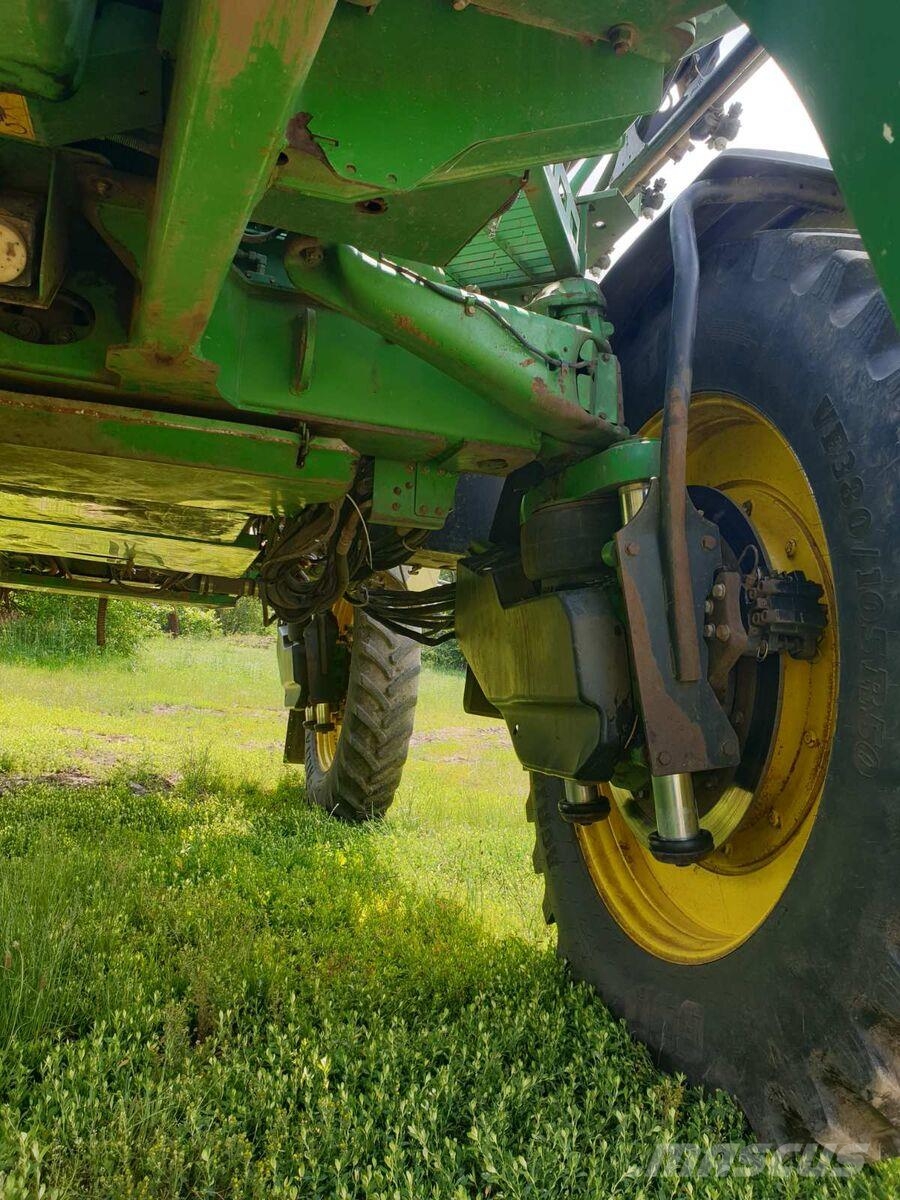John Deere Самохідний обприскувач John Deere 4930 (2011) Pulverizadores Automotrizes