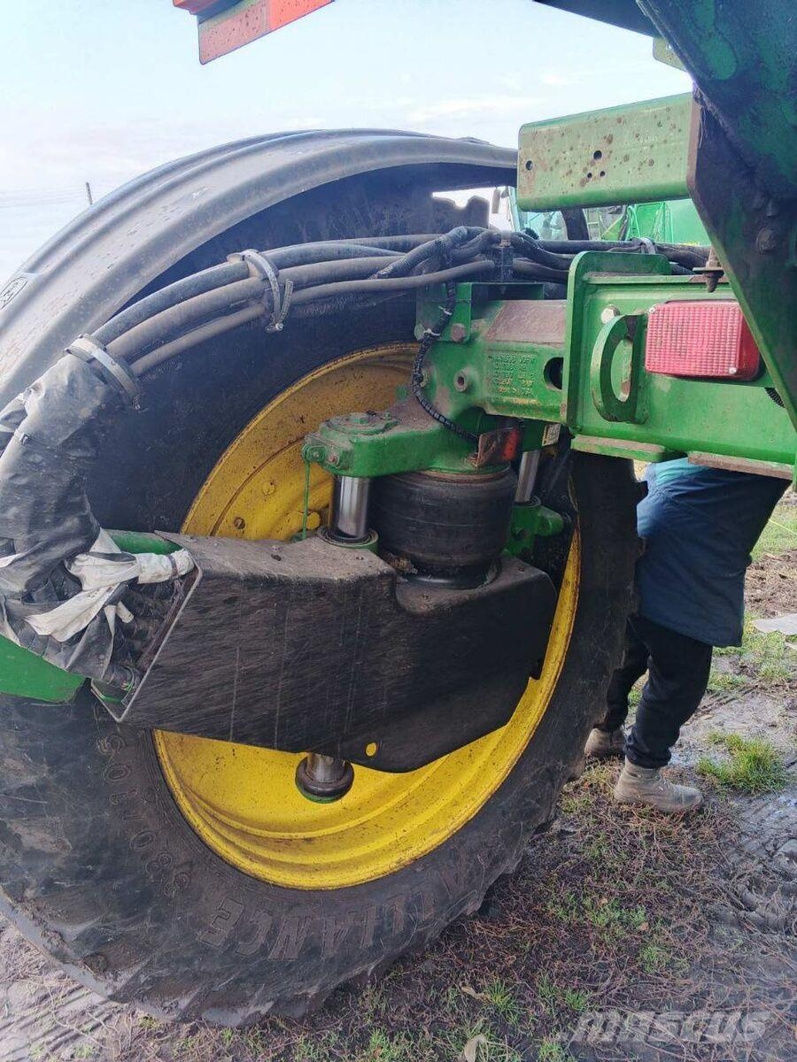 John Deere Самохідний обприскувач John Deere 4930 (2011) Pulverizadores Automotrizes