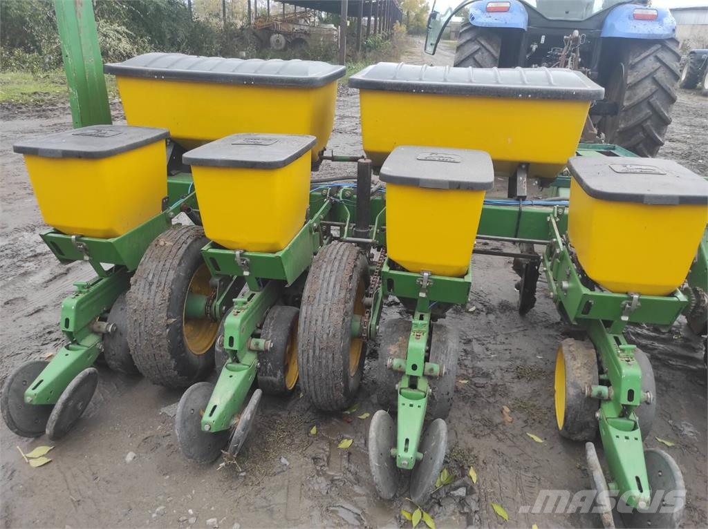 John Deere Сівалка John Deere 7000 Natančne sejalnice