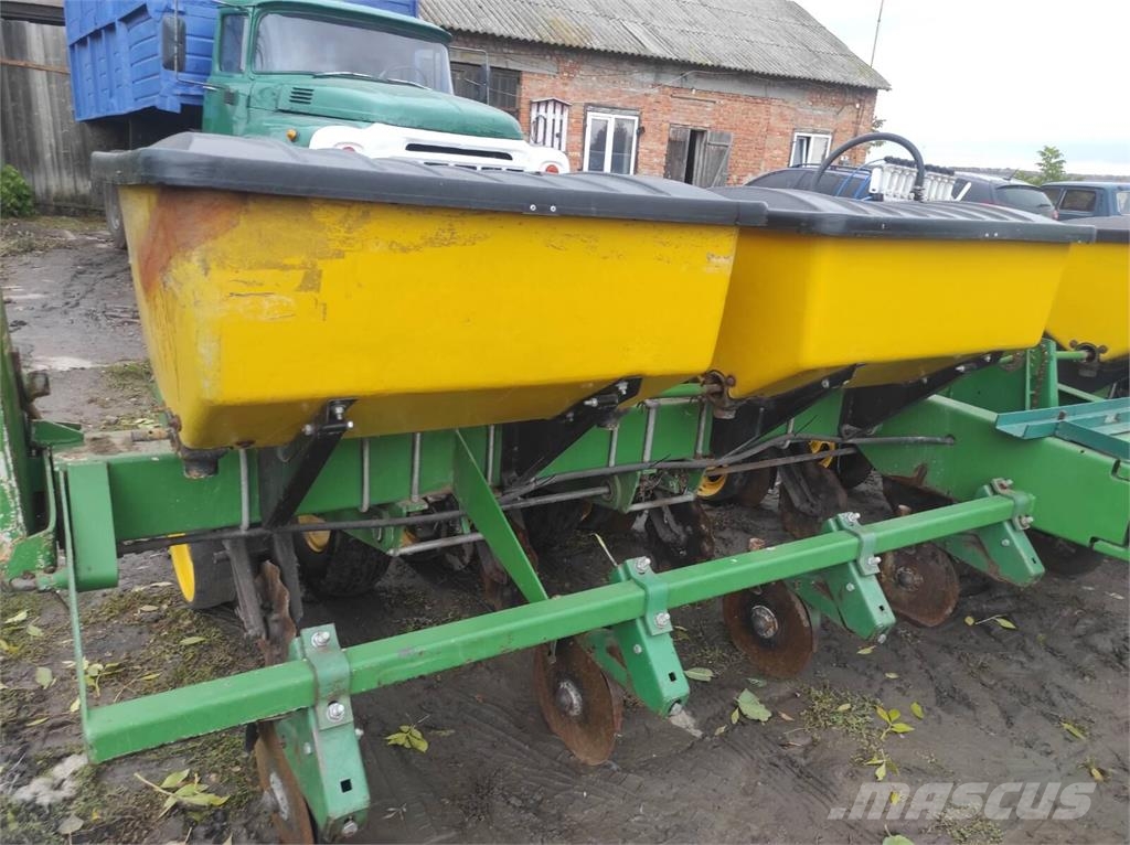 John Deere Сівалка John Deere 7000 Natančne sejalnice