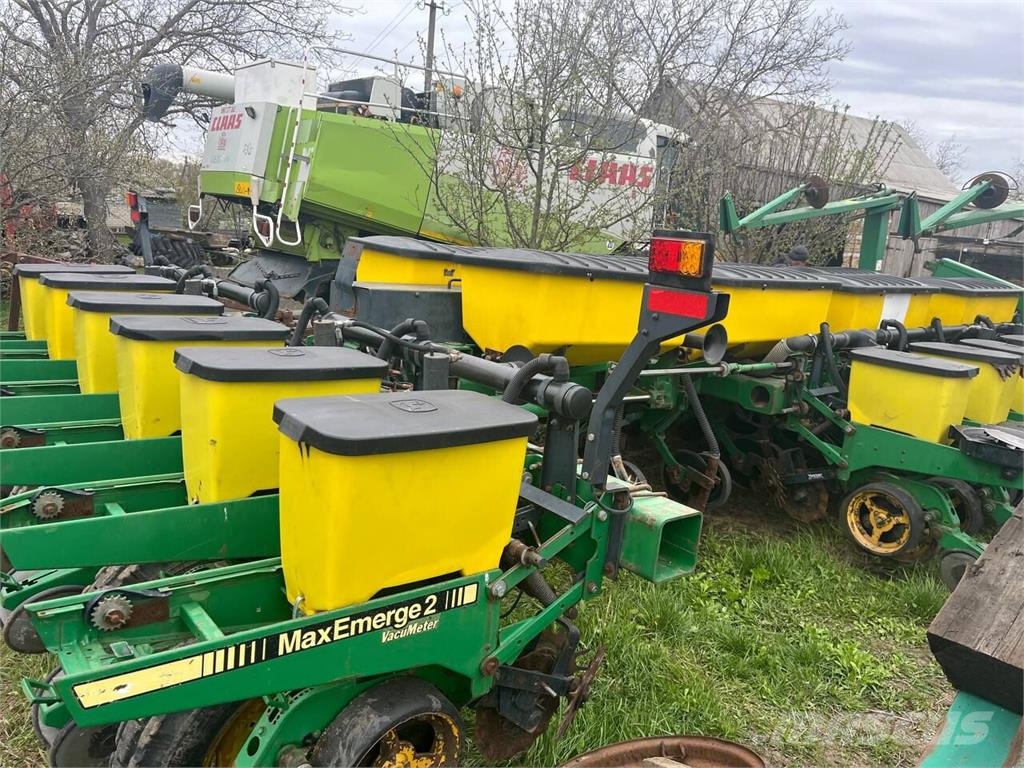 John Deere Сівалка John Deere 7200 Natančne sejalnice