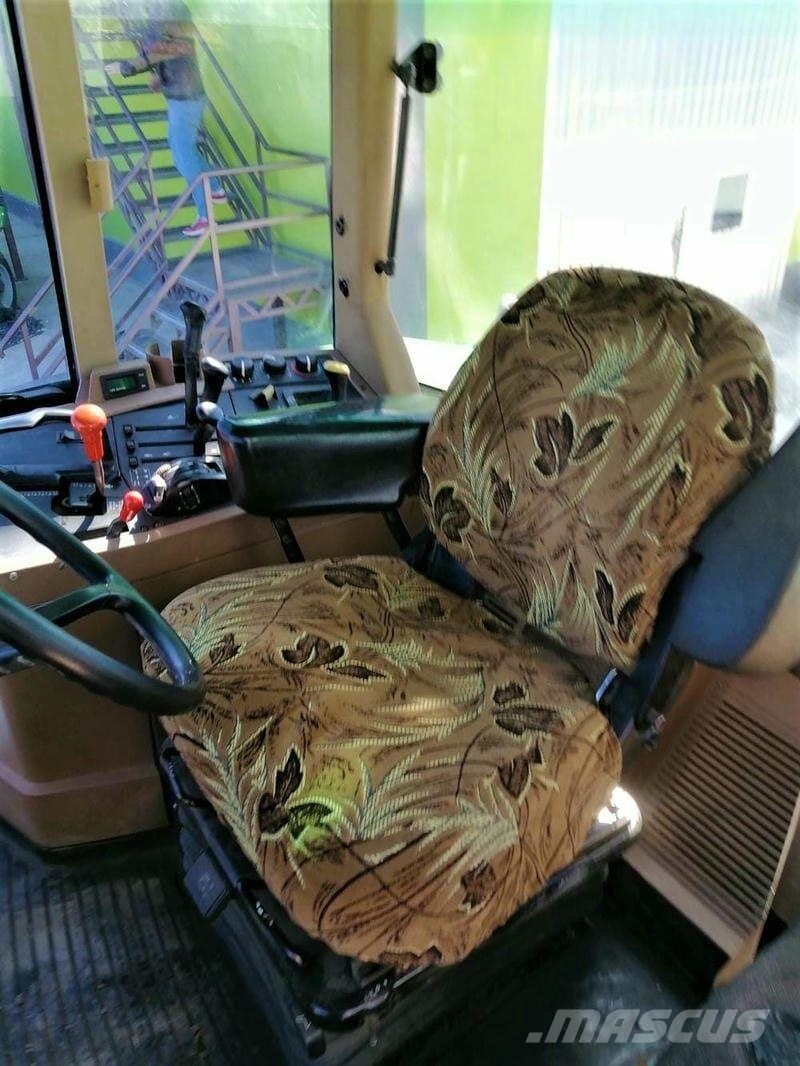 John Deere Трактор John Deere 7610 (2000) Tractores