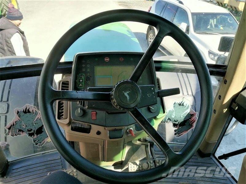 John Deere Трактор John Deere 7610 (2000) Tractores