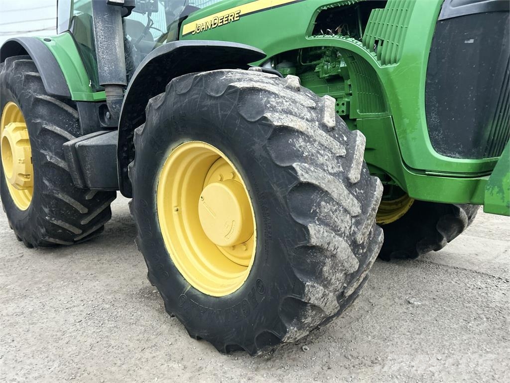John Deere Трактор John Deere 8420 (2005) Traktoren