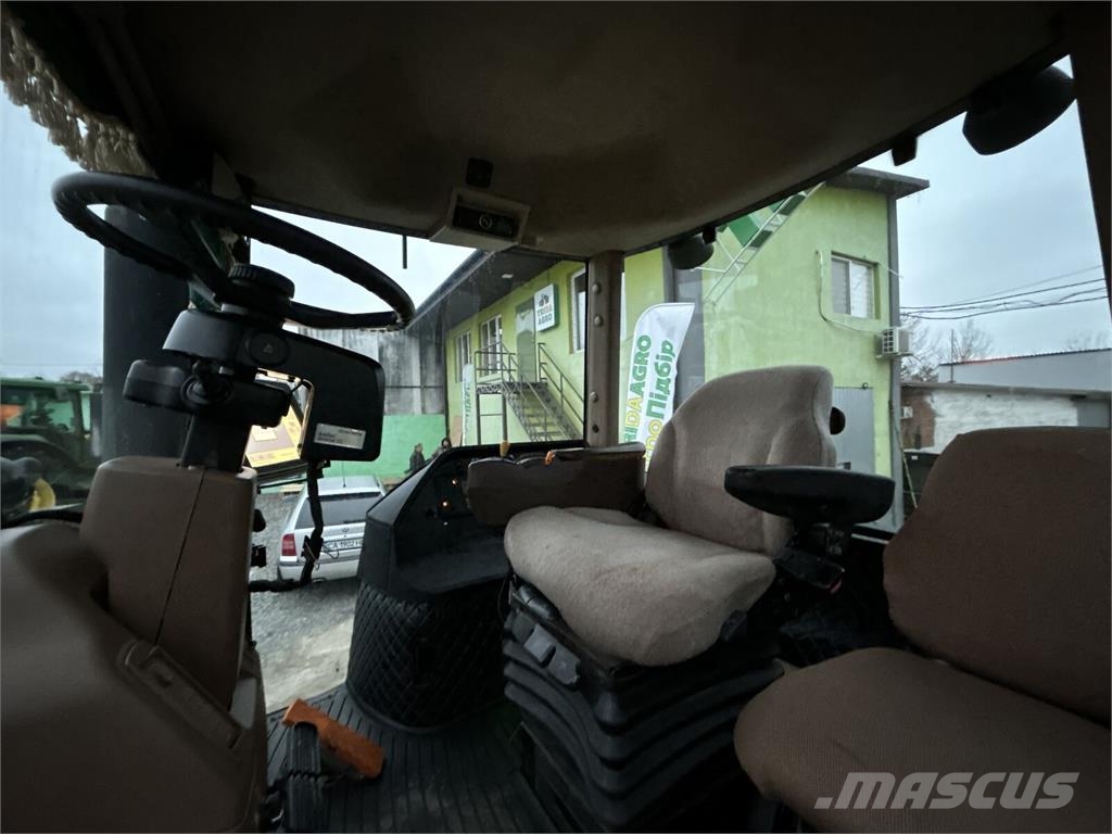 John Deere Трактор John Deere 8420 (2005) Traktoren