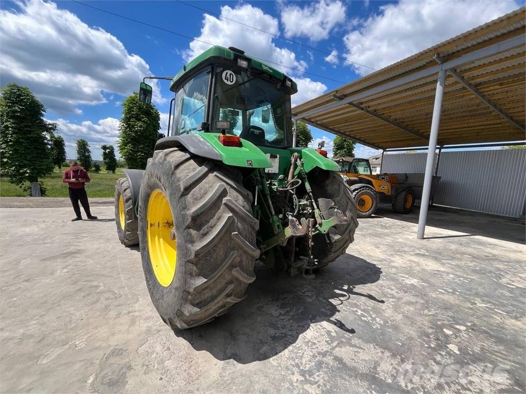 John Deere Трактор John Deere 8300 (1999) Tractores