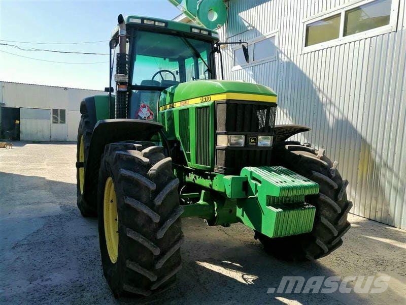 John Deere Трактор John Deere 7610 (2000) Tractores