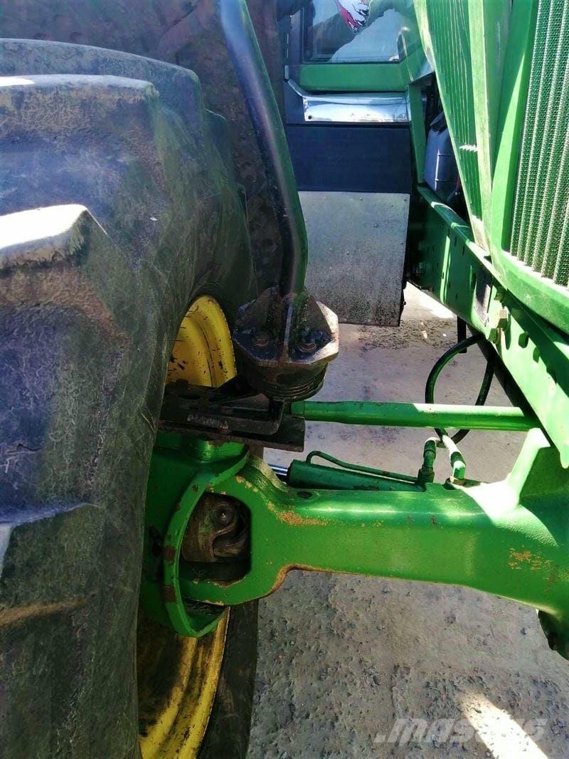 John Deere Трактор John Deere 7610 (2000) Tractores