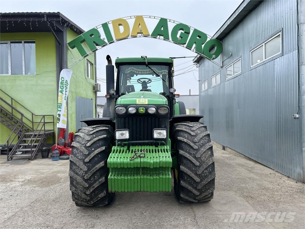 John Deere Трактор John Deere 8420 (2005) Traktoren