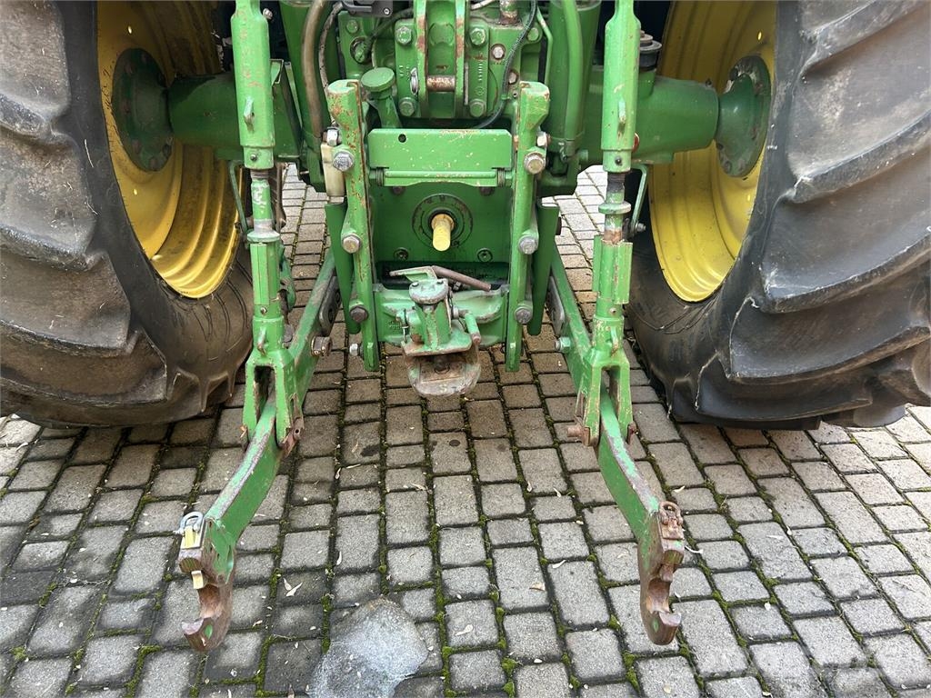 John Deere Трактор John Deere 6930 (2010) Traktoren