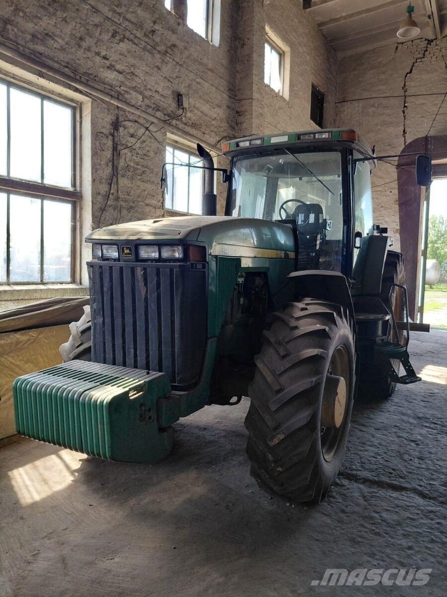 John Deere Трактор John Deere 8400 (1996) Tractores