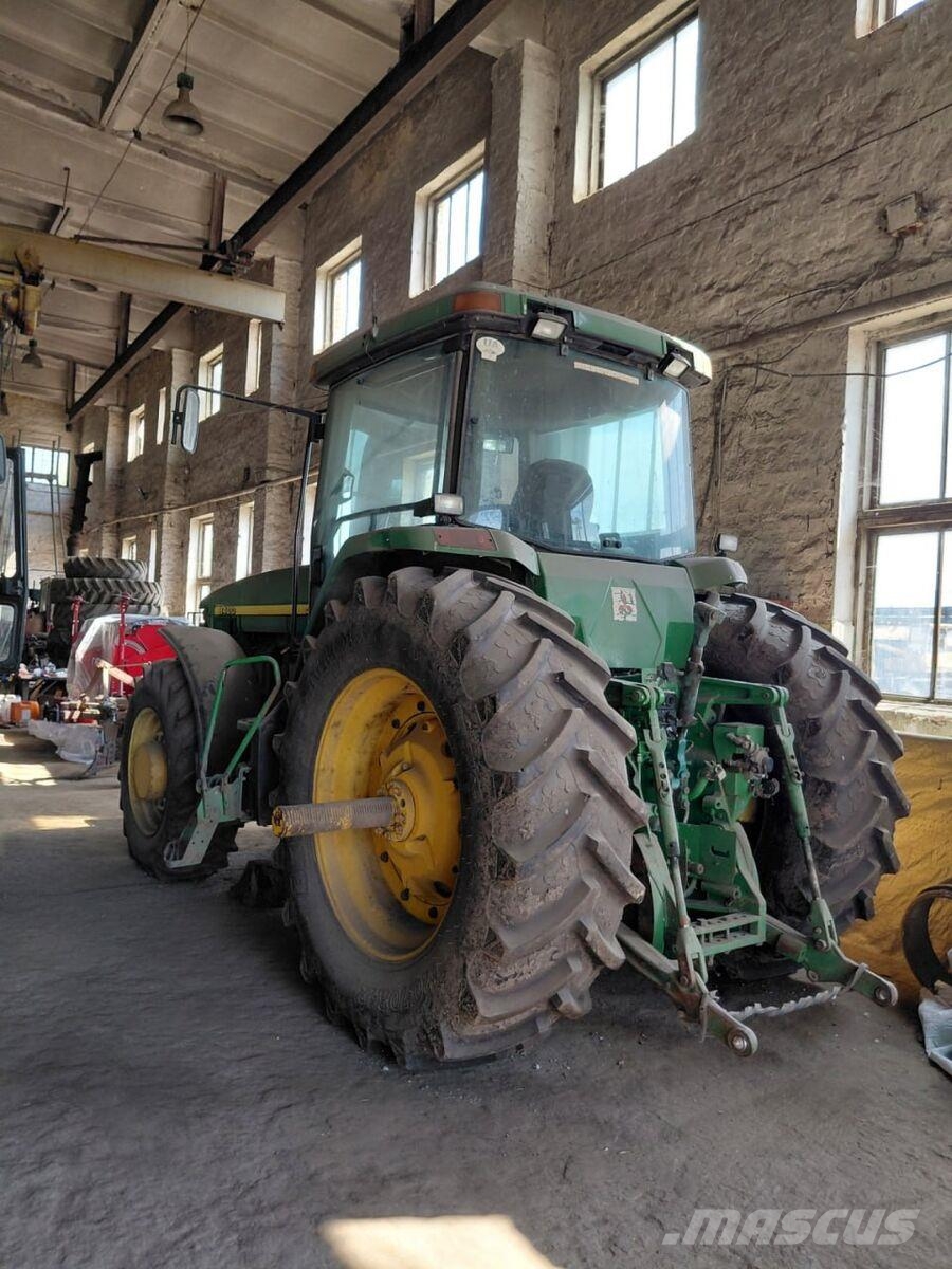 John Deere Трактор John Deere 8400 (1996) Tractores