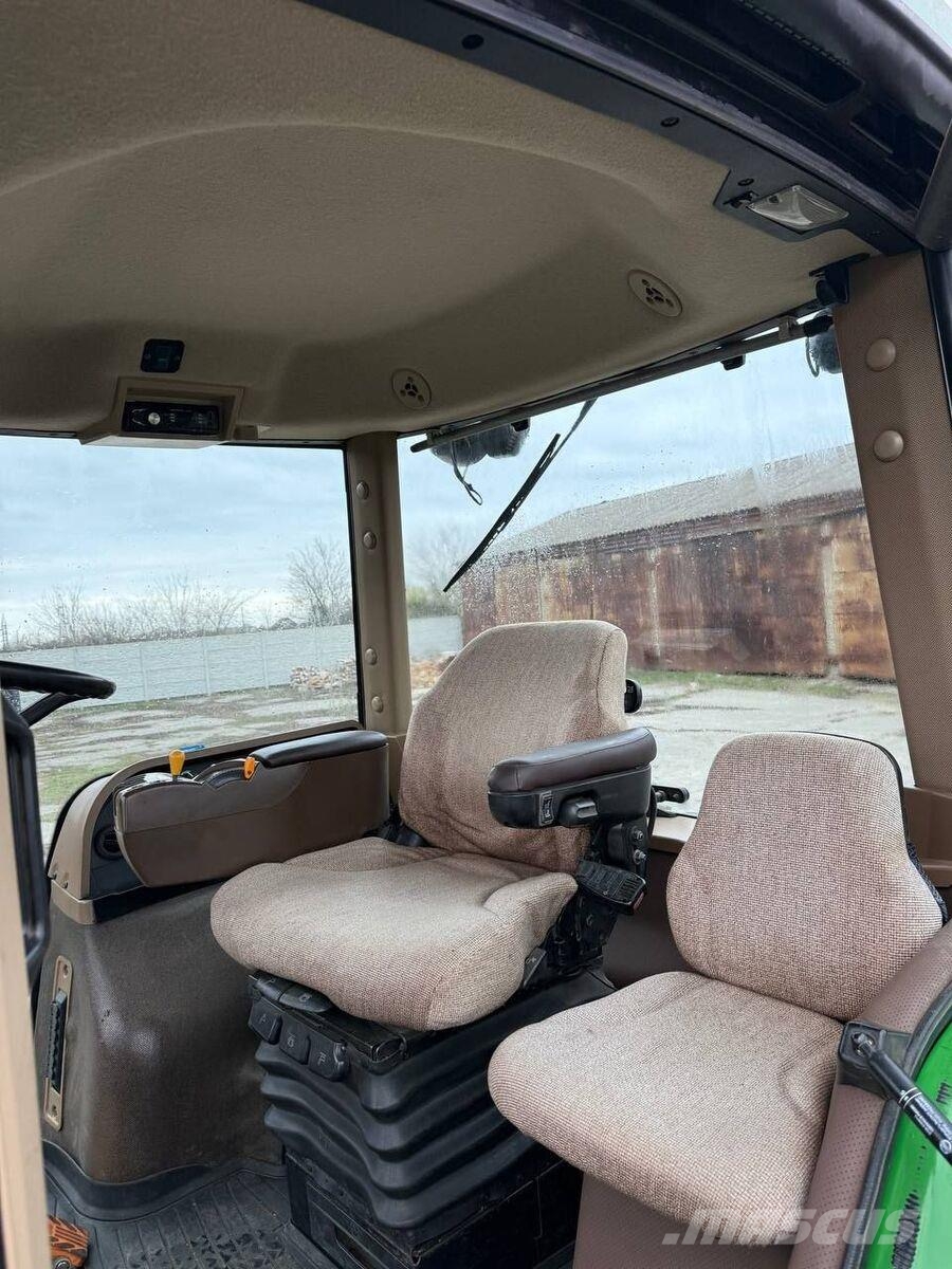 John Deere Трактор John Deere 8430 (2008) Трактори