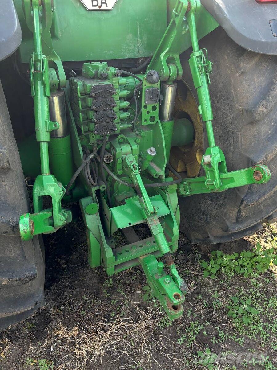 John Deere Трактор John Deere 8430 (2008) Трактори