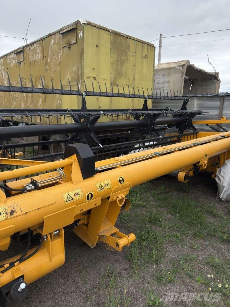 John Greaves Жниварка причіпна полотняна John Greaves ХПП-5.2 ( Combine harvester heads
