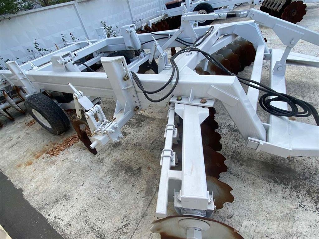 Kello-Bilt Глибокорозпушувач Kello-Bilt 275 (2012) Kiekkomultaimet ja lautasäkeet