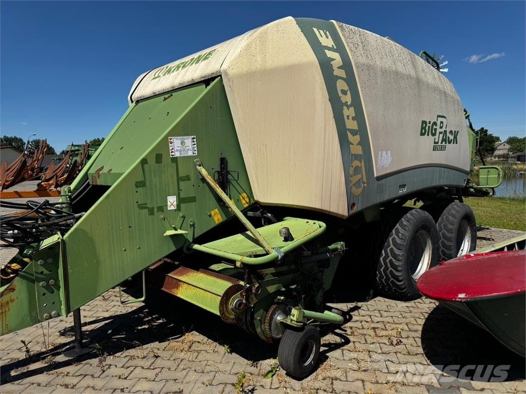 Krone Прес-підбірник Krone Big Pack 1290 HDP VC (2011) محزمات مربعة