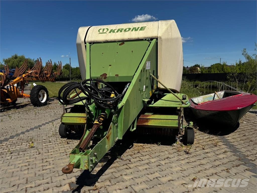 Krone Прес-підбірник Krone Big Pack 1290 HDP VC (2011) محزمات مربعة